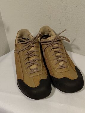 Skechers Tan Lace-up Sneakers